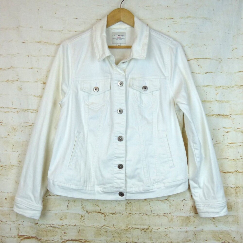 Torrid Jacket Womens Plus Size 1X 14-16 White Denim Trucker Stretch Cotton NWOT